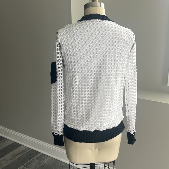 PETE COLLECTION ZIPPER TOP - Picture 3 of 6